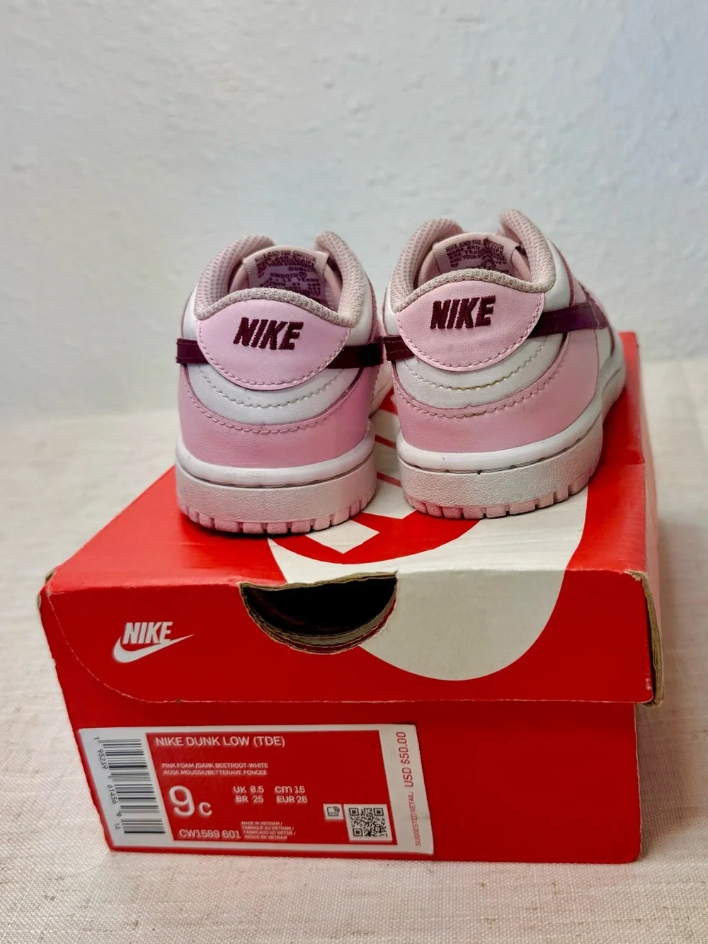 Nike classic low